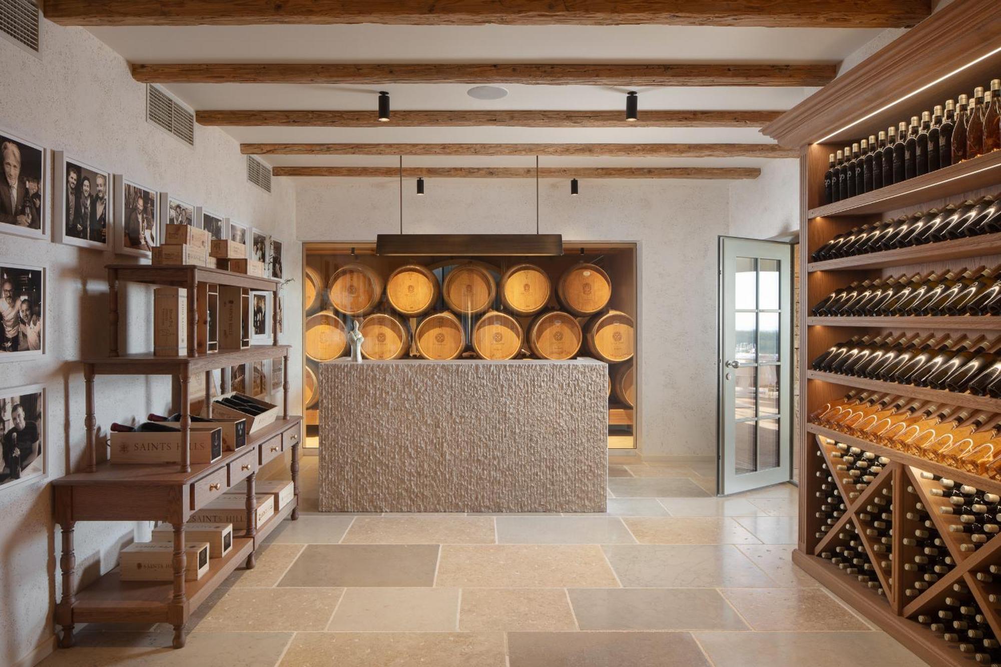 Saints Hills Cantina Višnjan Exteriör bild